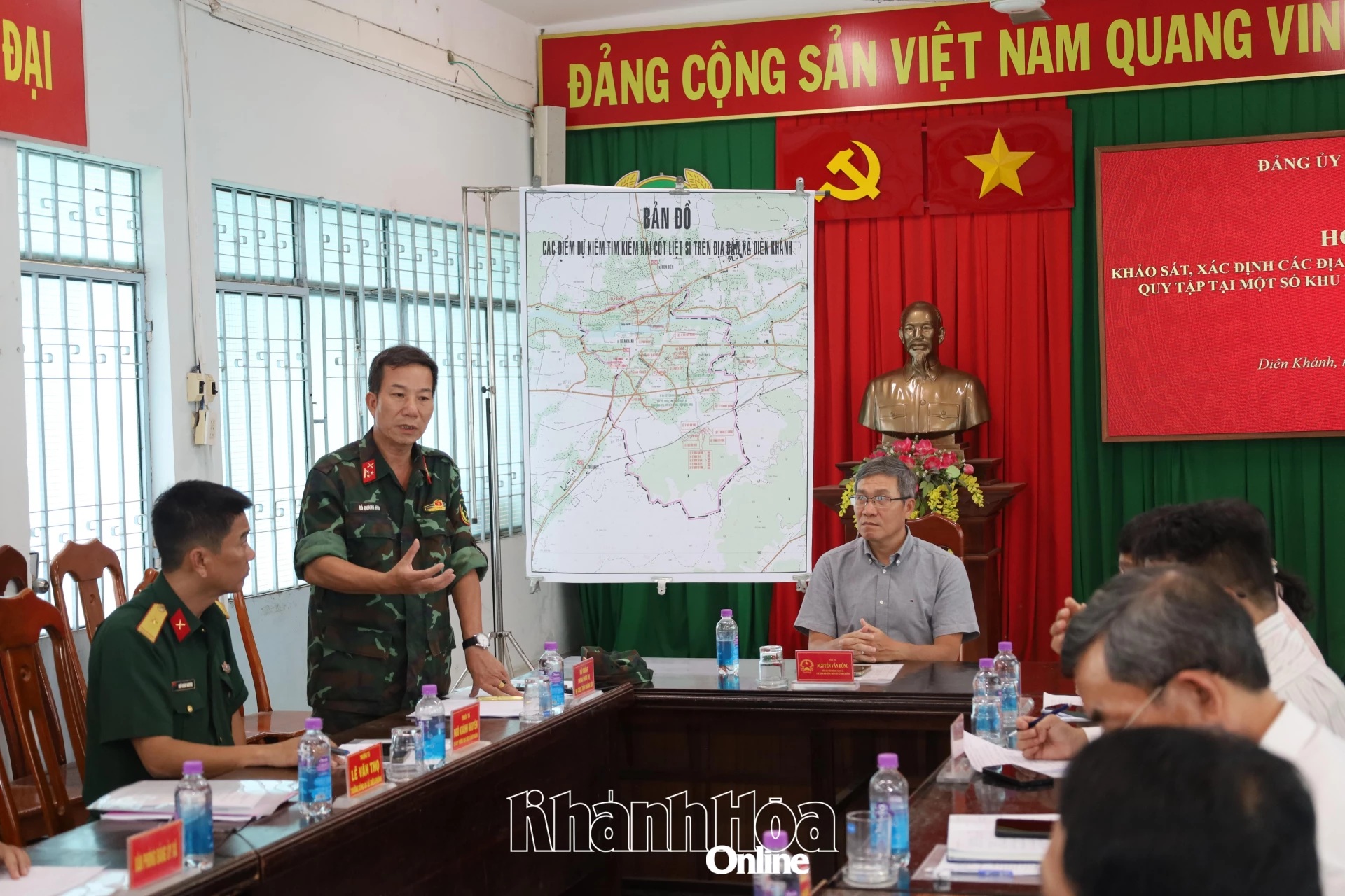 Xã Diên Khánh tổ chức khảo sát, xác định các khu vực tìm kiếm, quy tập hài cốt liệt sĩ