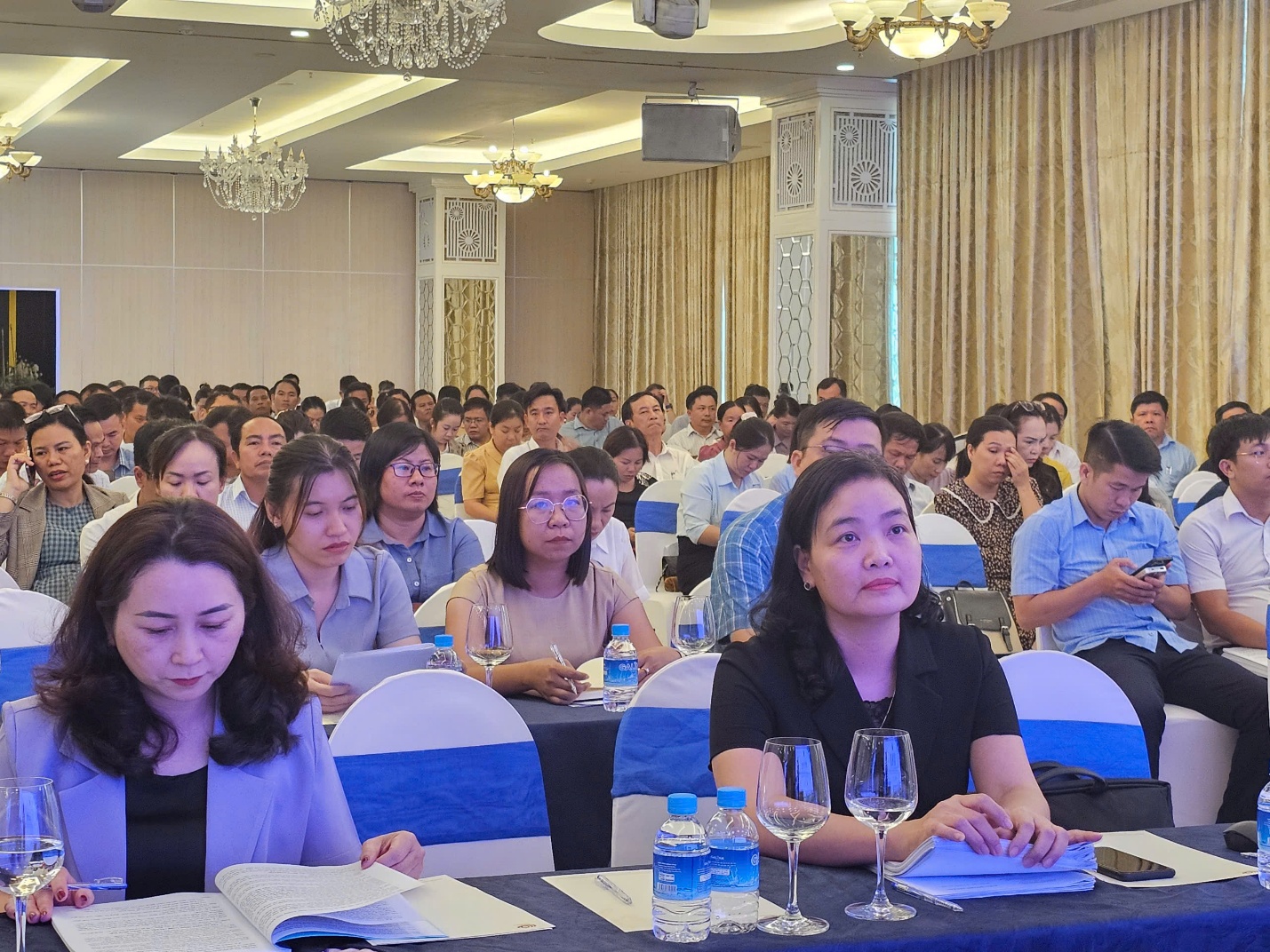 Khánh Hòa: Địa phương đầu tiên trên toàn quốc tổ chức Hội nghị tập huấn và triển khai Luật Ban hành văn bản quy phạm pháp luật số 64/2025/QH15 