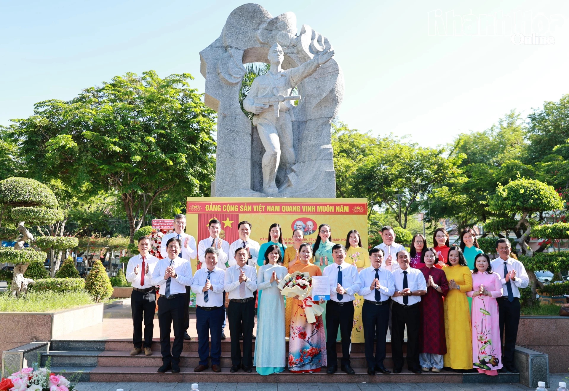 8 tháng, toàn tỉnh Khánh Hòa kết nạp gần 2.000 đảng viên
