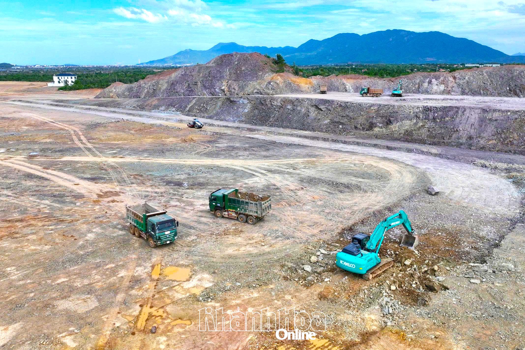 Gỡ “điểm nghẽn” trong giải phóng mặt bằng