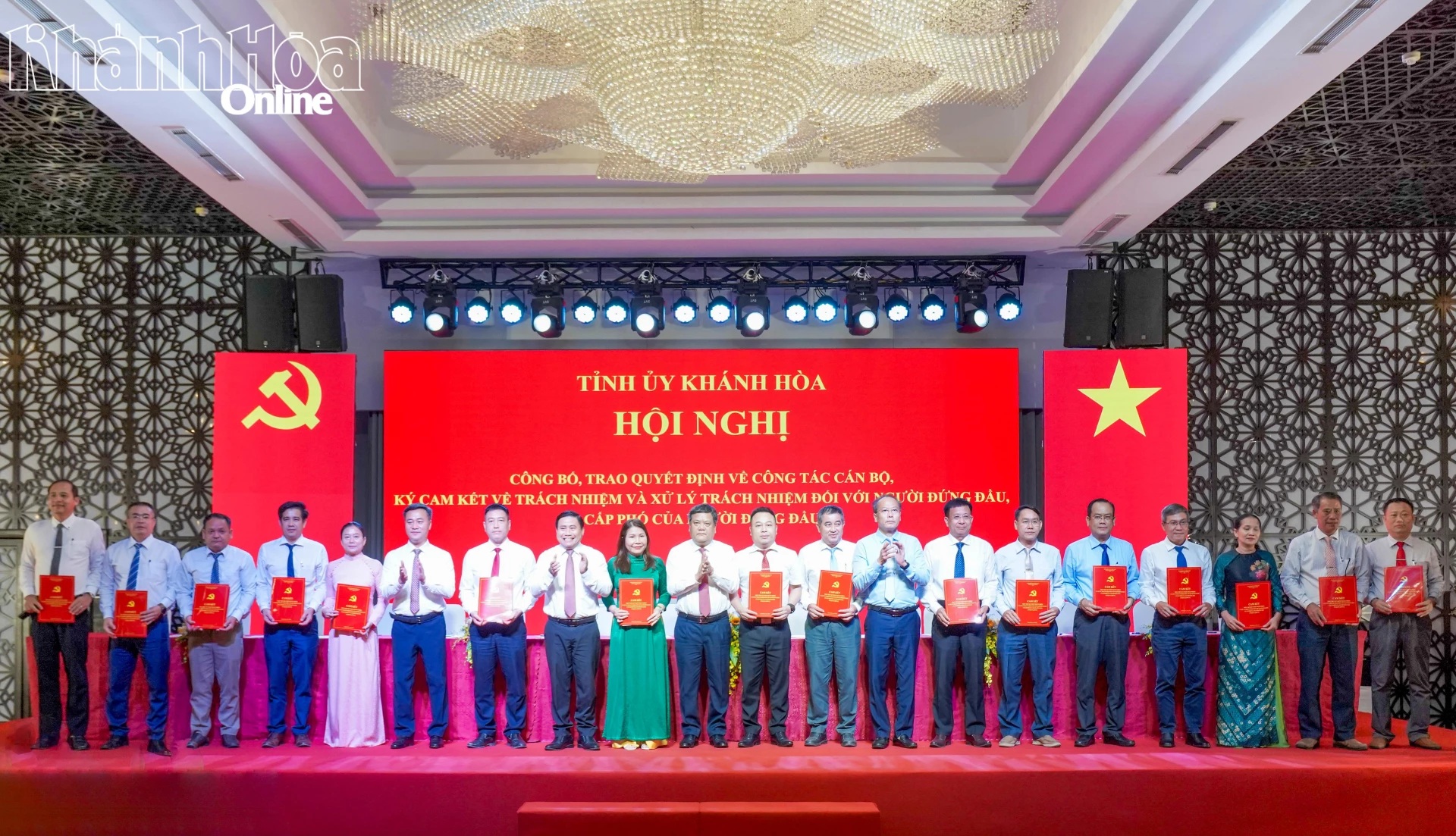 Ban Thường vụ Tỉnh ủy tổ chức Hội nghị ký cam kết về trách nhiệm và xử lý trách nhiệm đối với người đứng đầu, cấp phó của người đứng đầu