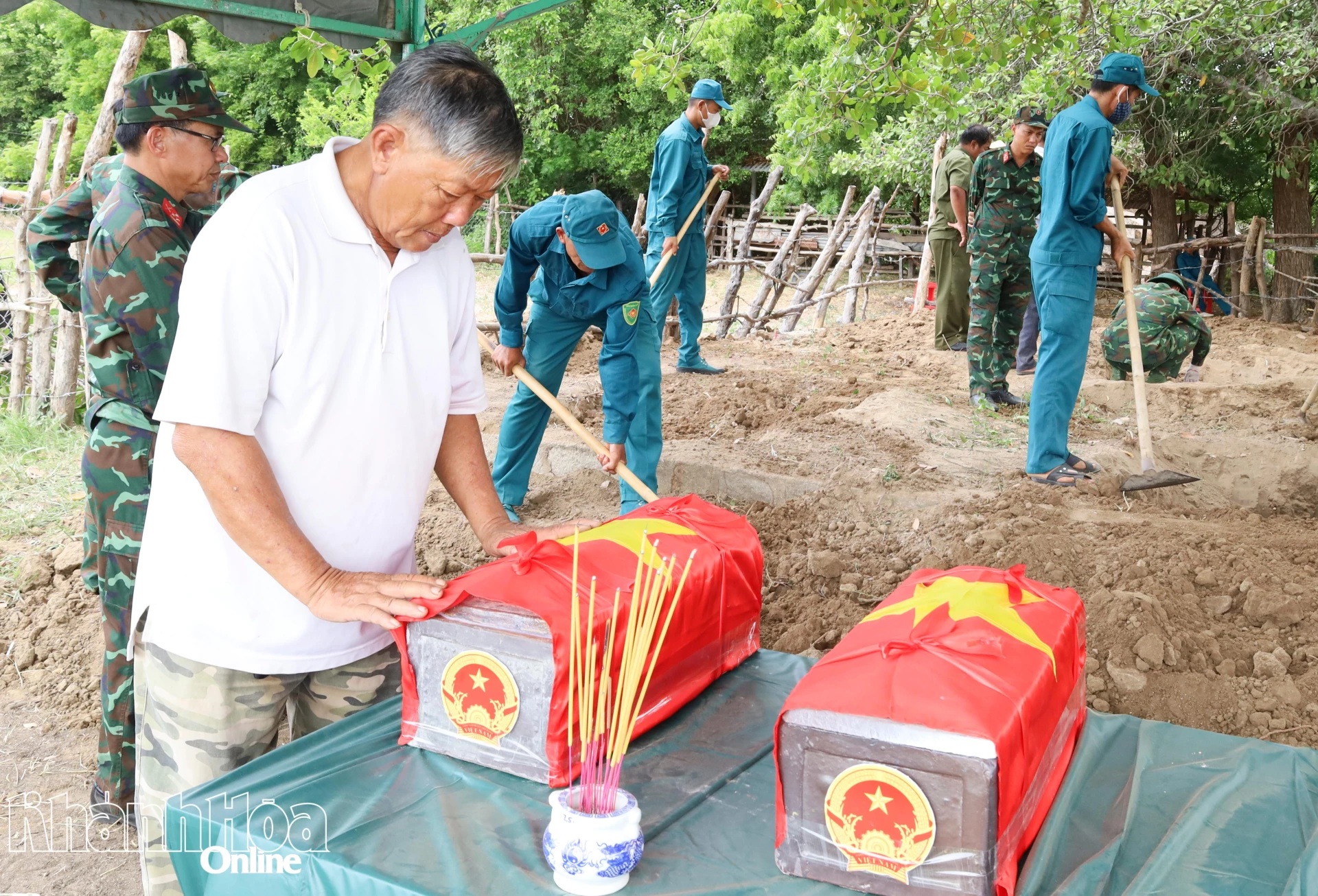 Nối dài những cuộc trở về 