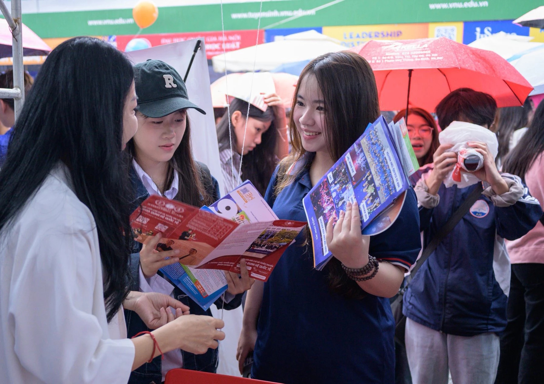 Nhận diện và phản bác các thủ đoạn lợi dụng trí tuệ nhân tạo xuyên tạc nội dung Văn kiện Đại hội XIV của Đảng
