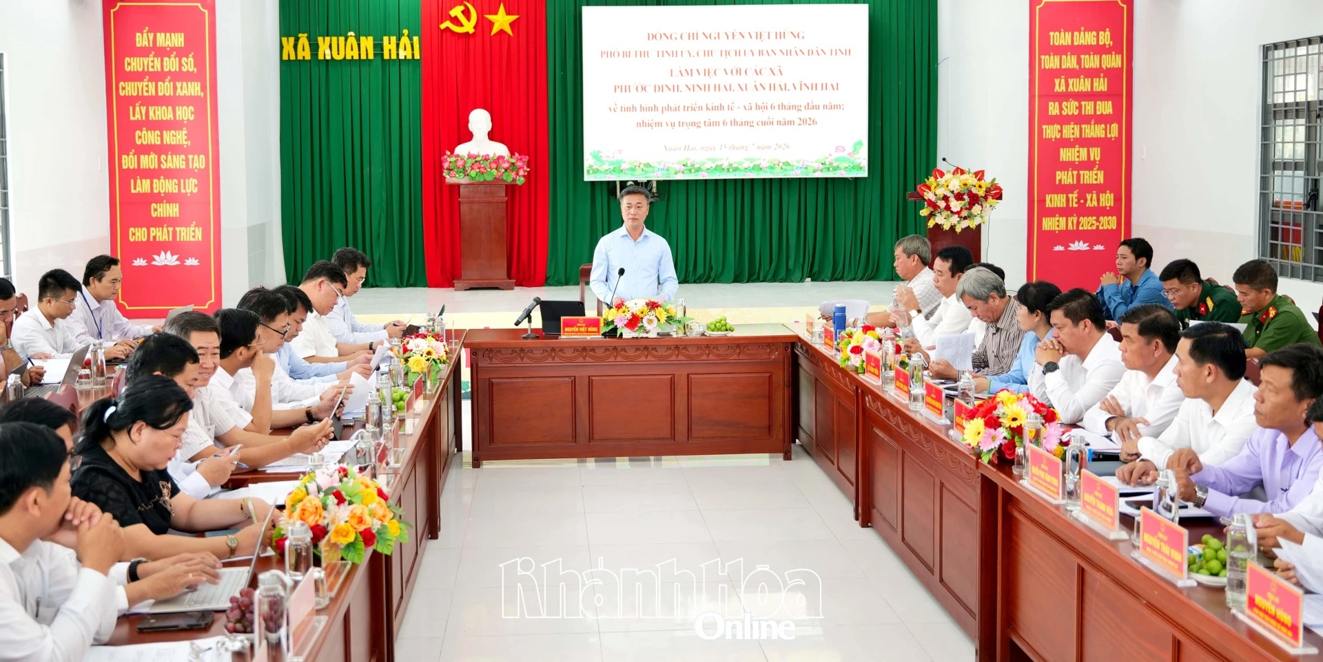 Chủ tịch UBND tỉnh Nguyễn Việt Hùng làm việc với 4 xã phía nam Khánh Hòa