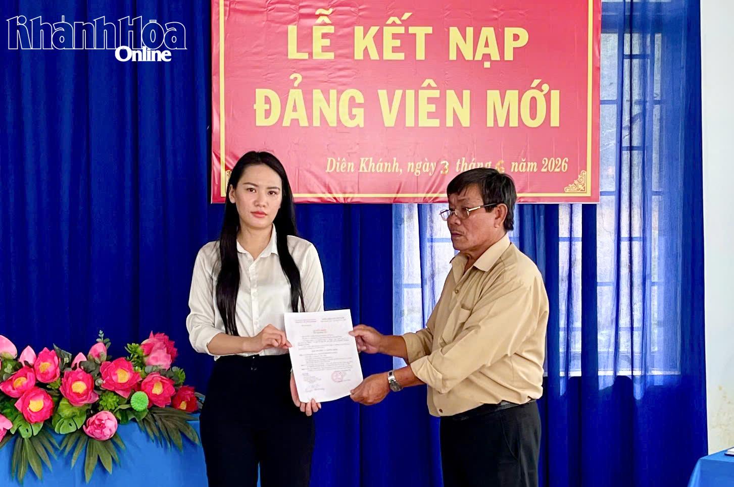 Phát triển Đảng trong hội viên phụ nữ - Kỳ cuối: Nâng cao chất lượng đội ngũ đảng viên nữ
