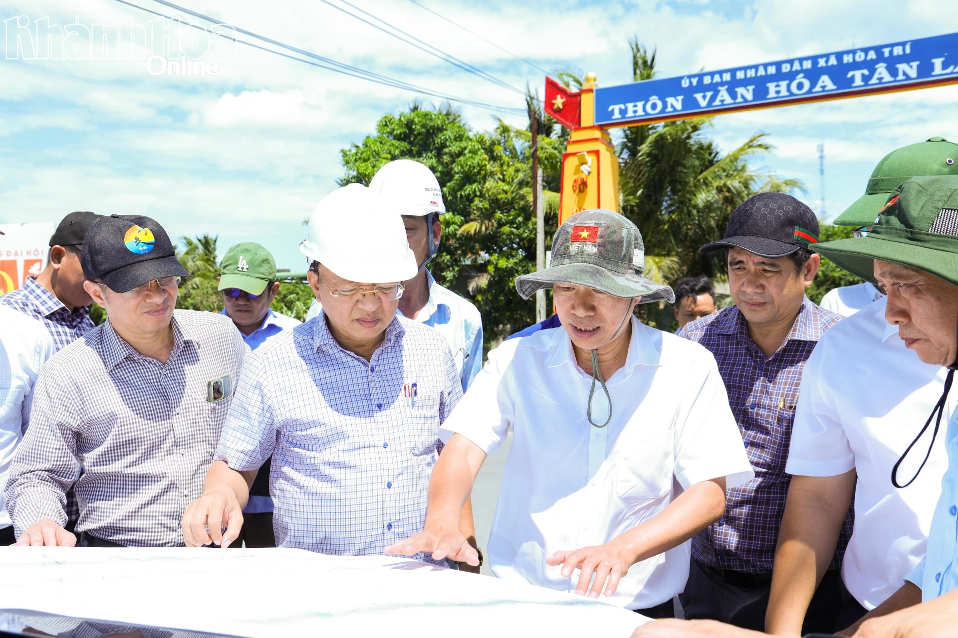 Phó Chủ tịch UBND tỉnh Lê Huyền kiểm tra tiến độ 2 dự án giao thông trọng điểm