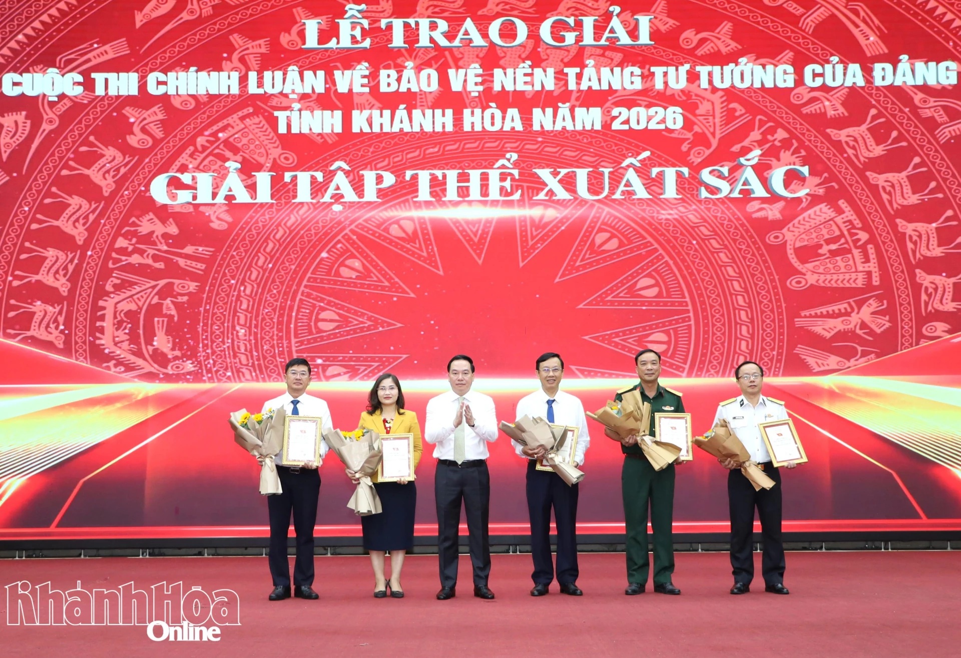 Trao giải Cuộc thi chính luận về bảo vệ nền tảng tư tưởng của Đảng tỉnh Khánh Hòa năm 2026 và tập huấn, diễn tập công tác 35