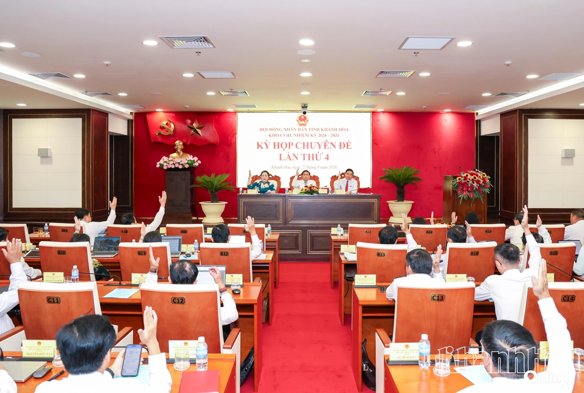 Đột phá về thu hút nhân lực