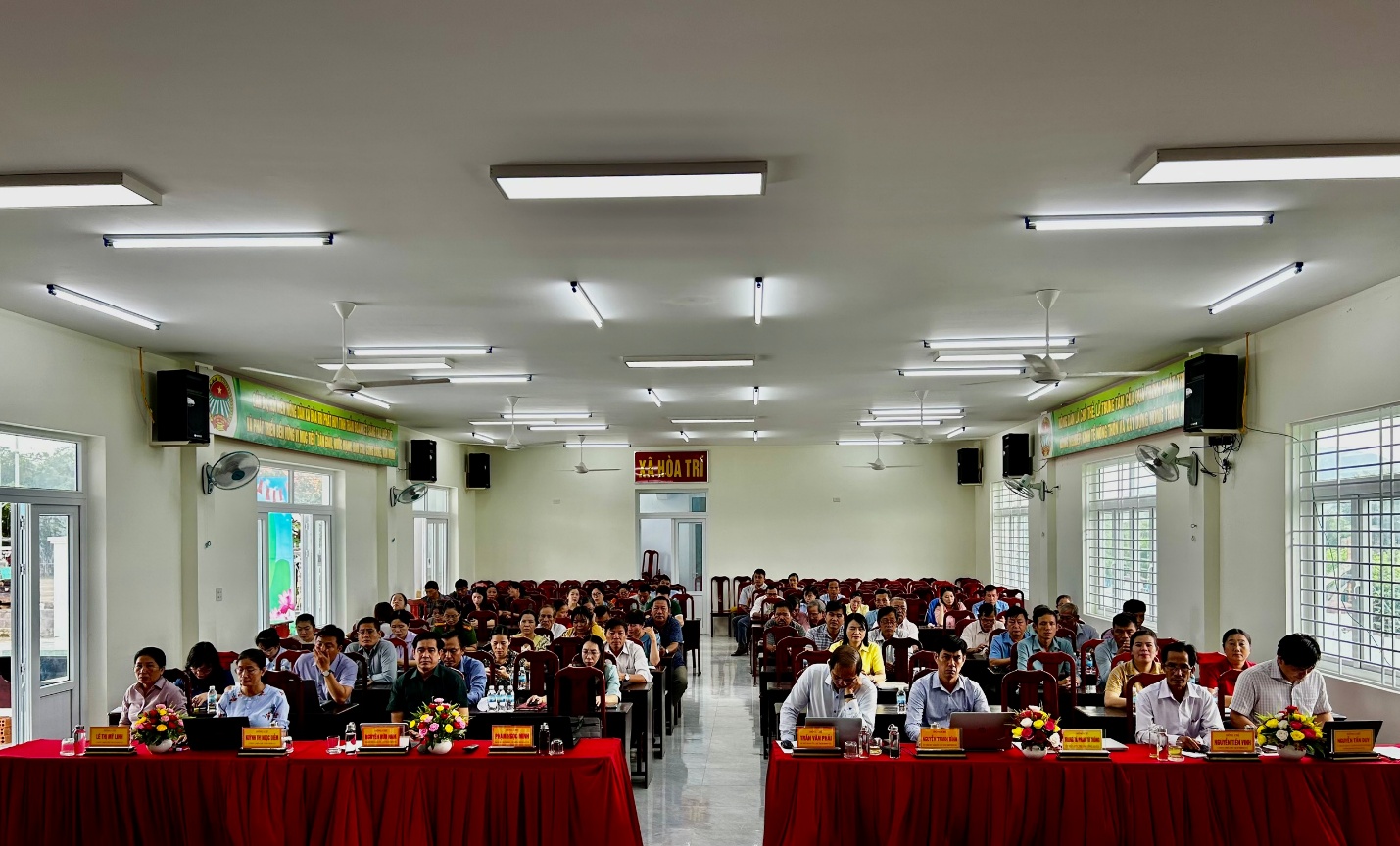 Tập huấn sử dụng ứng dụng Sổ tay đảng viên điện tử 