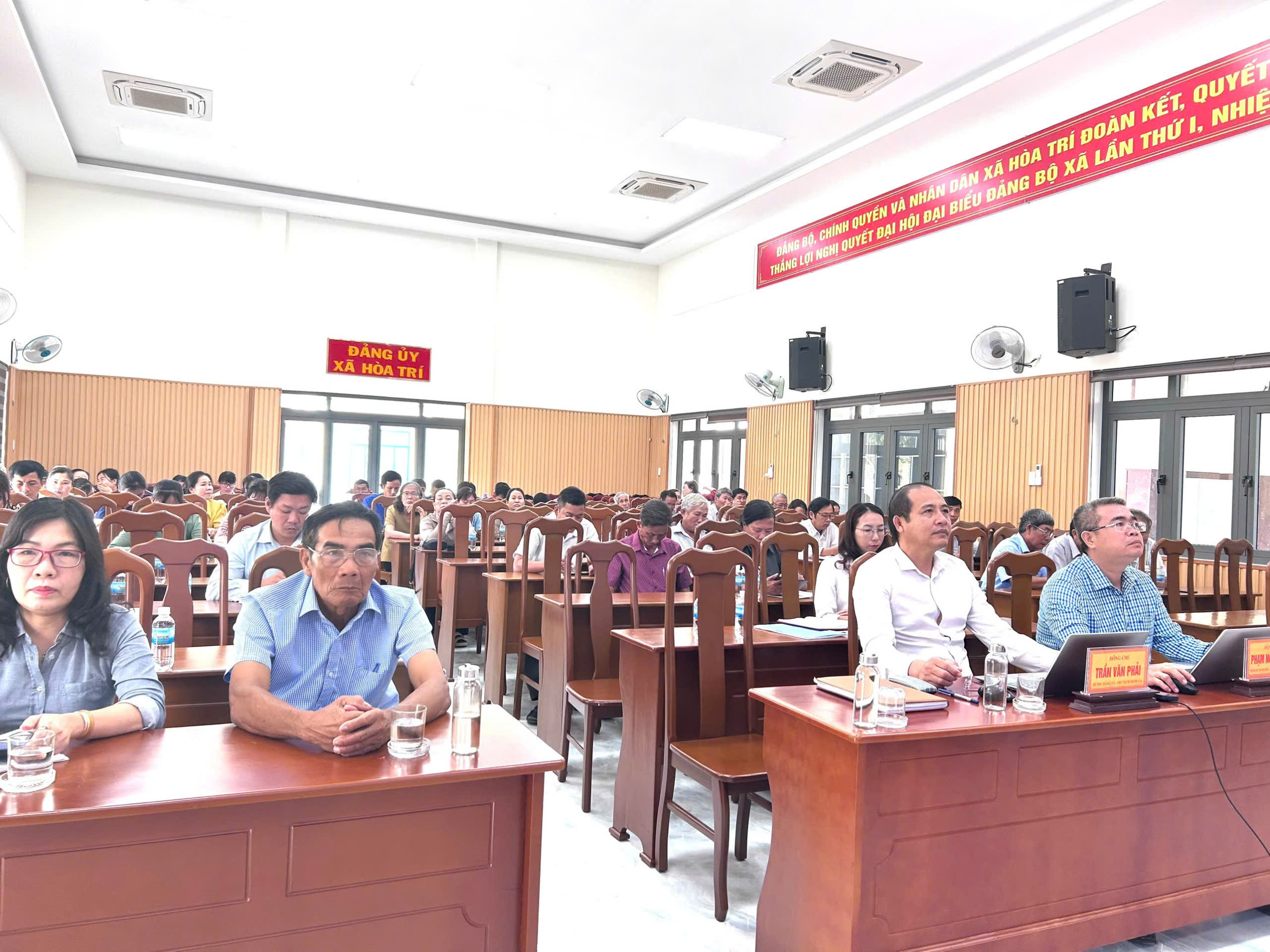 Đảng ủy xã Hòa Trí học tập Nghị quyết Trung ương 2, khóa XIV 
