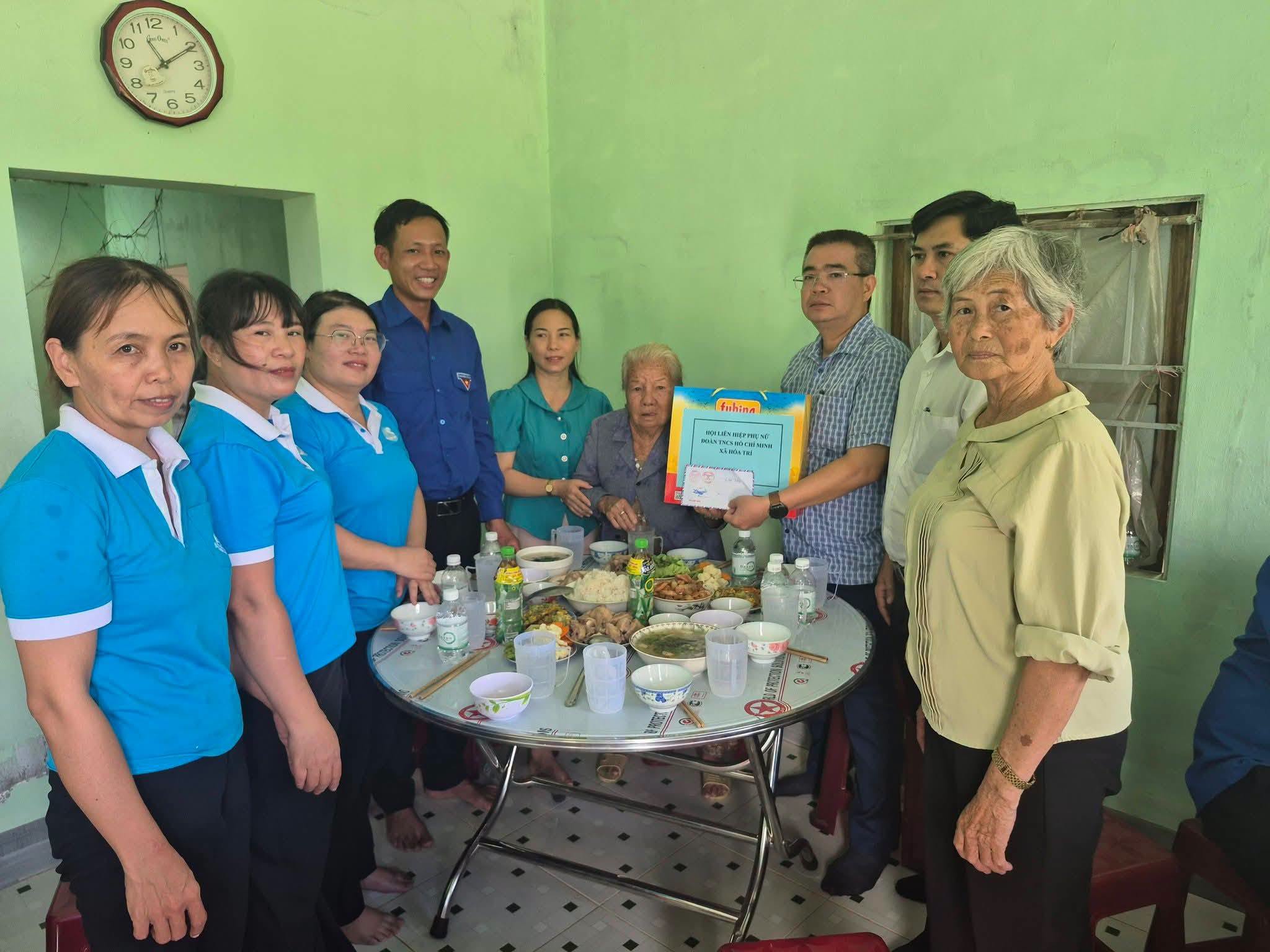 Bữa cơm Tri ân  – Gửi trọn tấm lòng đến gia đình người có công cách mạng