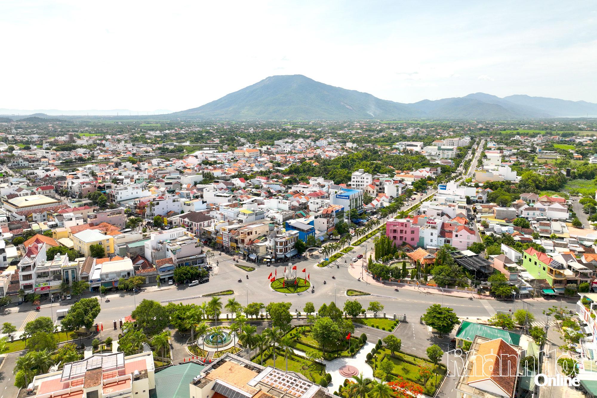 Kỷ niệm 96 năm Ngày truyền thống đấu tranh cách mạng của Đảng bộ và Nhân dân tỉnh Khánh Hòa (16-7-1930 - 16-7-2026): Sức sống mới trên quê hương cách mạng
