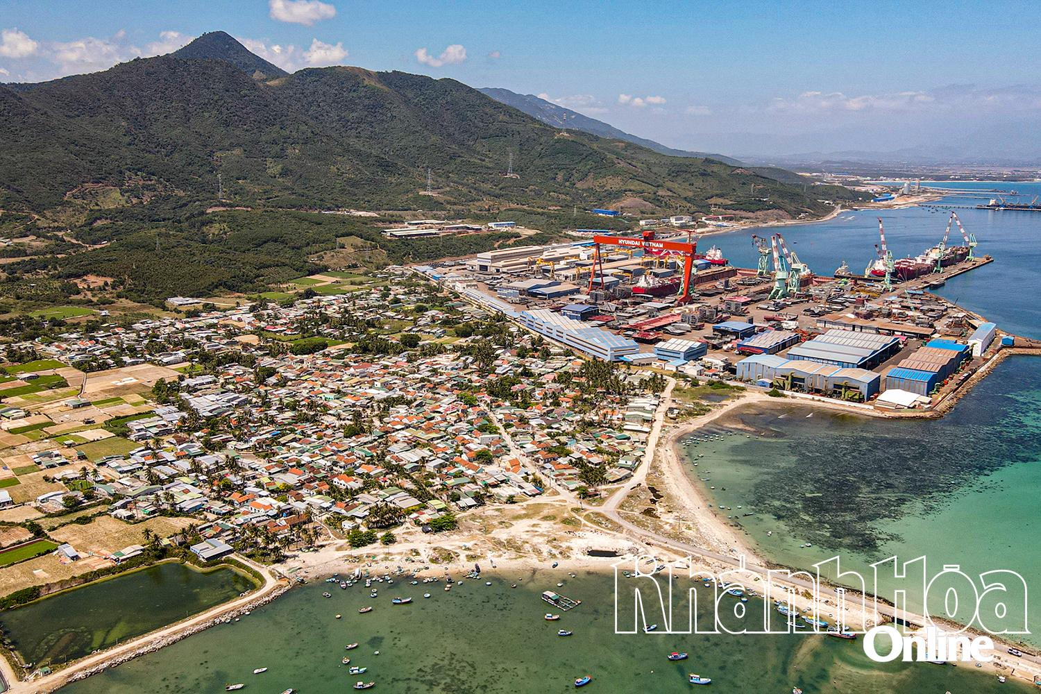 Xây dựng Ninh Hòa thành đô thị công nghiệp hiện đại, thông minh 