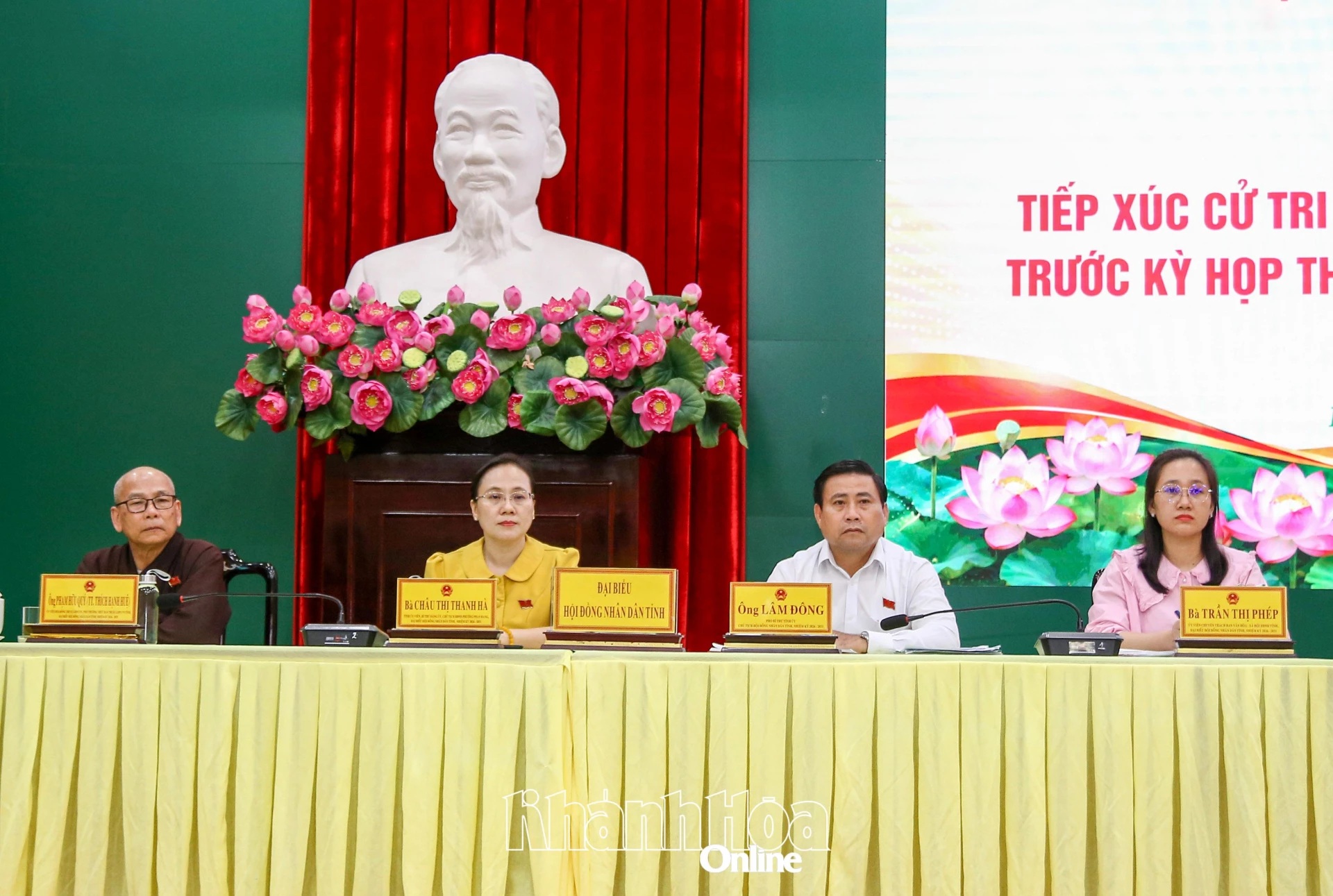 Phó Bí thư Tỉnh ủy, Chủ tịch HĐND tỉnh Lâm Đông tiếp xúc cử tri phường Phan Rang