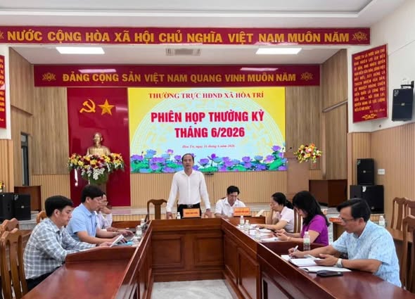 Thường trực HĐND xã Hòa Trí họp đánh giá kết quả công tác 6 tháng đầu năm 2026