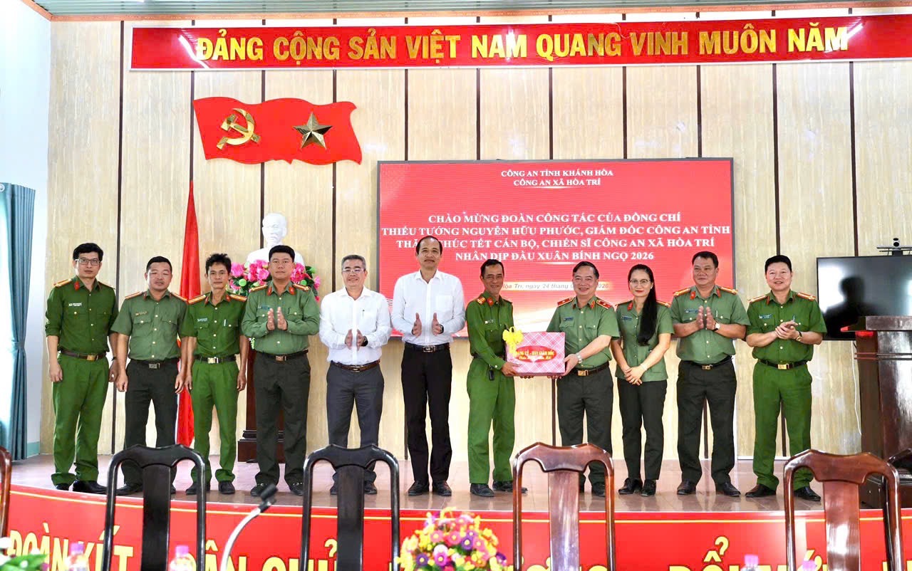 Đoàn công tác Công an tỉnh thăm, chúc Tết cán bộ, chiến sỹ Công an xã Hòa Trí nhân dịp Xuân Bính Ngọ 2026