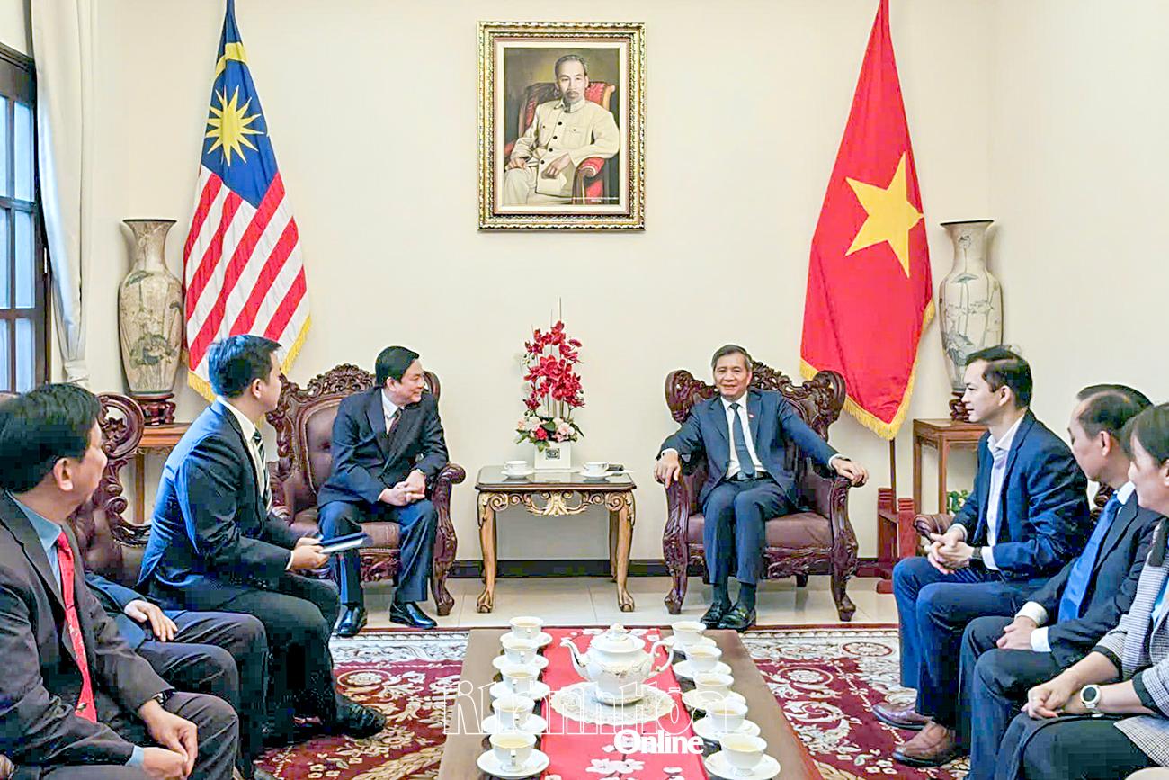 Đoàn công tác tỉnh Khánh Hòa thăm và làm việc với Đại sứ quán Việt Nam tại Malaysia