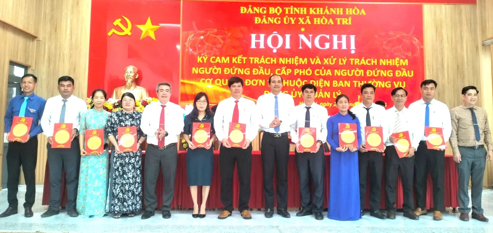 Đảng ủy xã Hòa Trí tổ chức ký cam kết trách nhiệm đối với người đứng đầu, cấp phó của người đứng đầu
