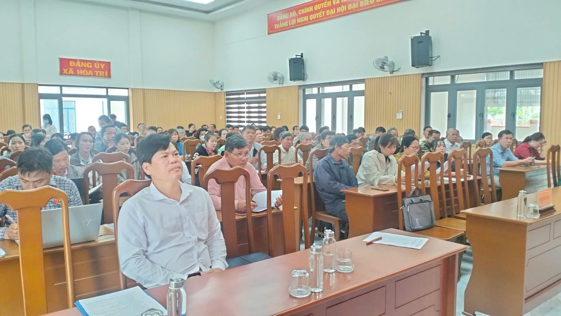 Hội nghị tập huấn sử dụng ứng dụng "Sổ tay đảng viên điện tử"