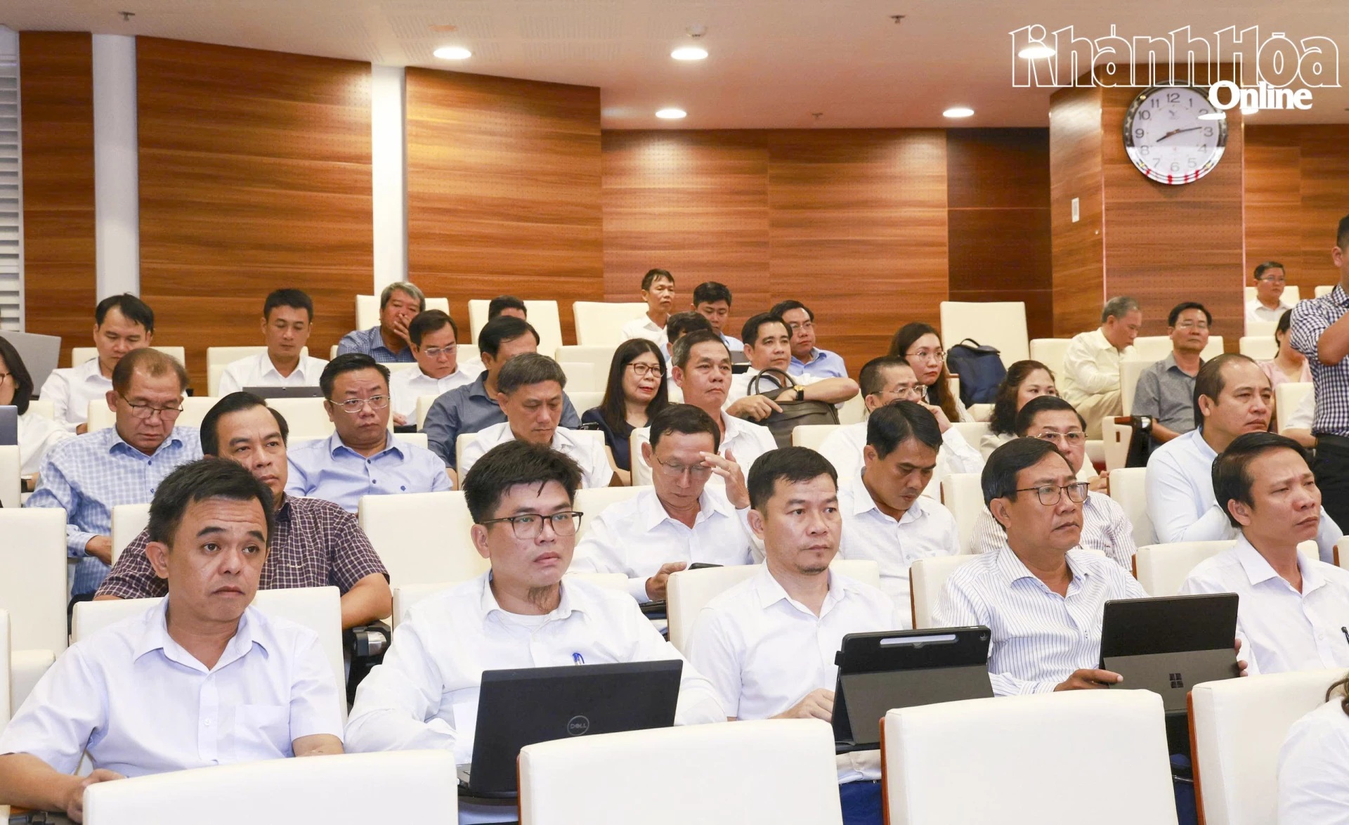 Hội nghị Tỉnh ủy Khánh Hòa lần thứ 6: Quyết tâm hoàn thành cao nhất các mục tiêu, nhiệm vụ năm 2026